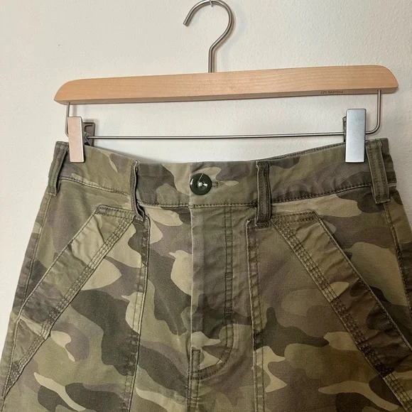 Pilcro Green Camouflage Barrel Cargo Pants - Picture 4 of 7
